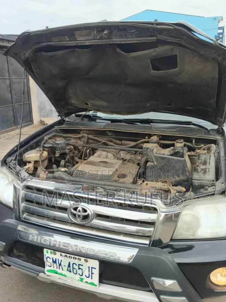 Toyota Highlander 2004 Black