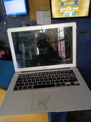 Laptop Apple MacBook Air 2015 8GB Intel Core i7 SSD 256GB