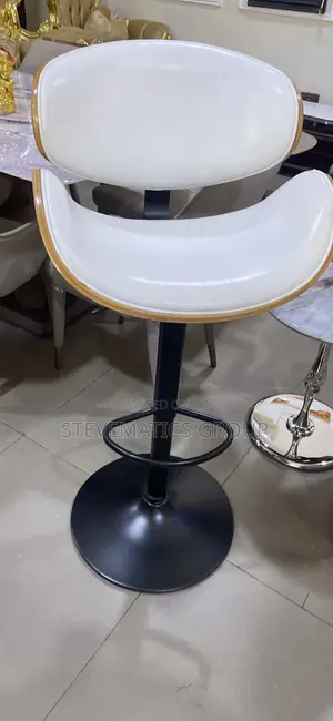 Classic Foreign Bar Stool