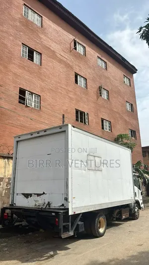 20-Ton Truck for Regional Distribution