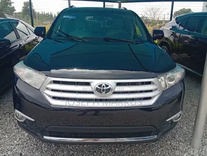 Toyota Highlander Limited 3.5l 4WD 2013 Black
