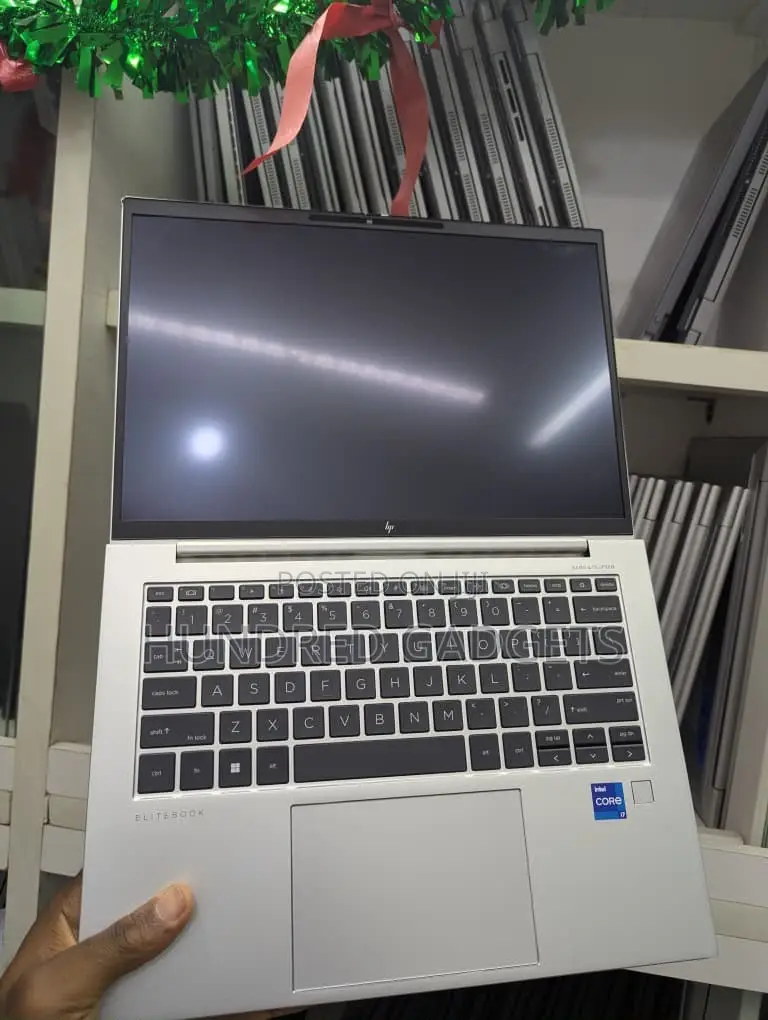 Laptop HP EliteBook 840 G10 16GB Intel Core i7 SSD 256GB