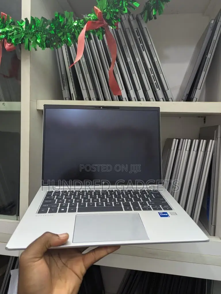 Laptop HP EliteBook 840 G10 16GB Intel Core i7 SSD 256GB