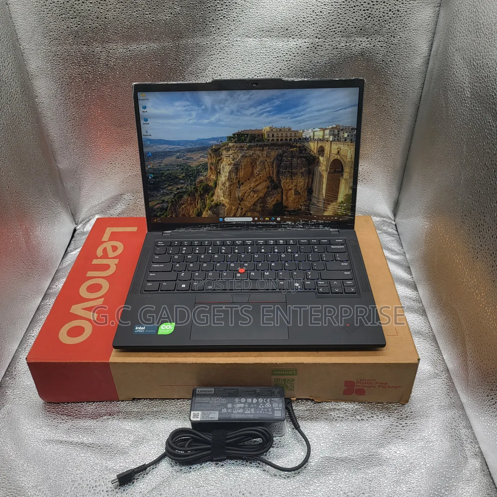 New Laptop Lenovo ThinkPad T14 8GB Intel Core Ultra 5 SSD 512GB