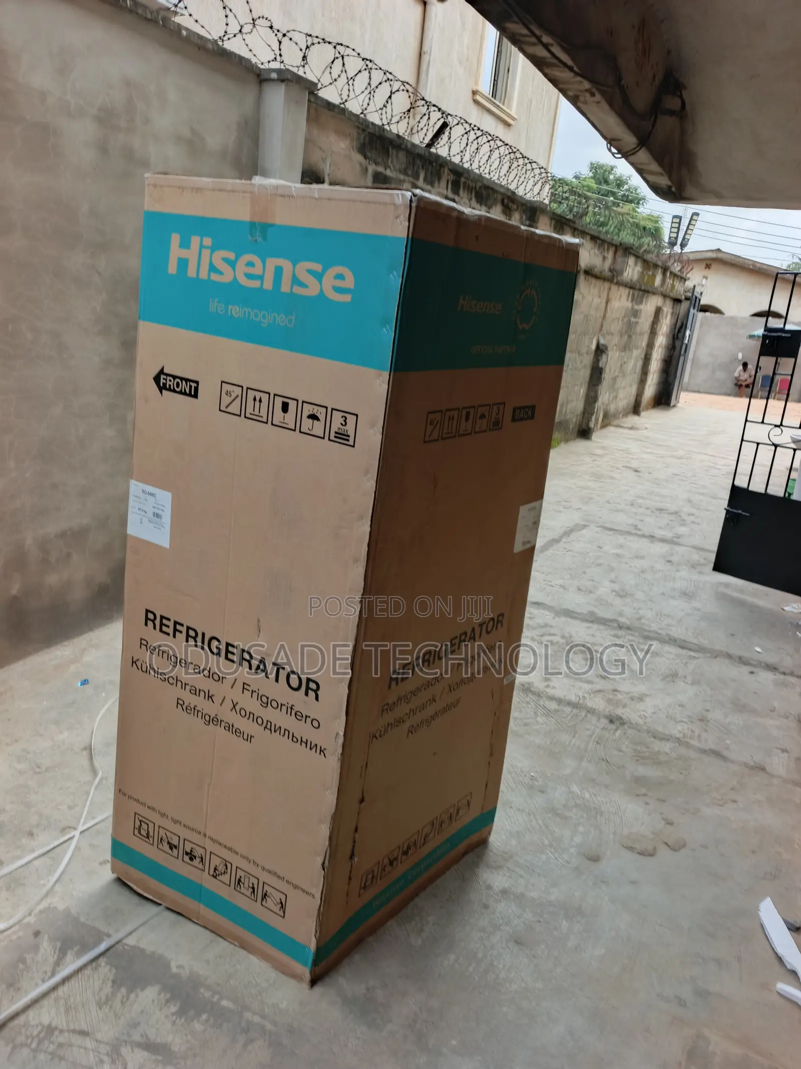 Inverter 392L Hisense REF54WC Stylish Kitchen Fridge