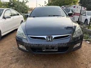 Honda Accord 2006 Gray