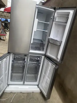 Hisense 392L Modern Inverter Fridge With No-Frost Technology