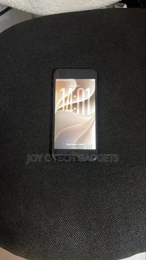 Apple iPhone SE (2020) 64 GB Black