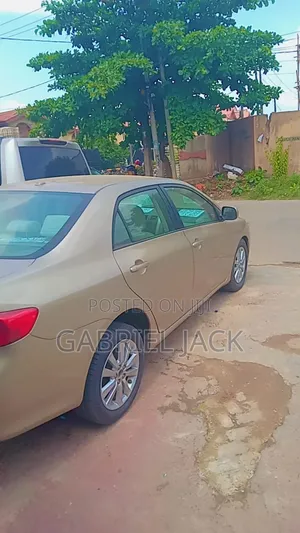 Toyota Corolla 2008 Gold