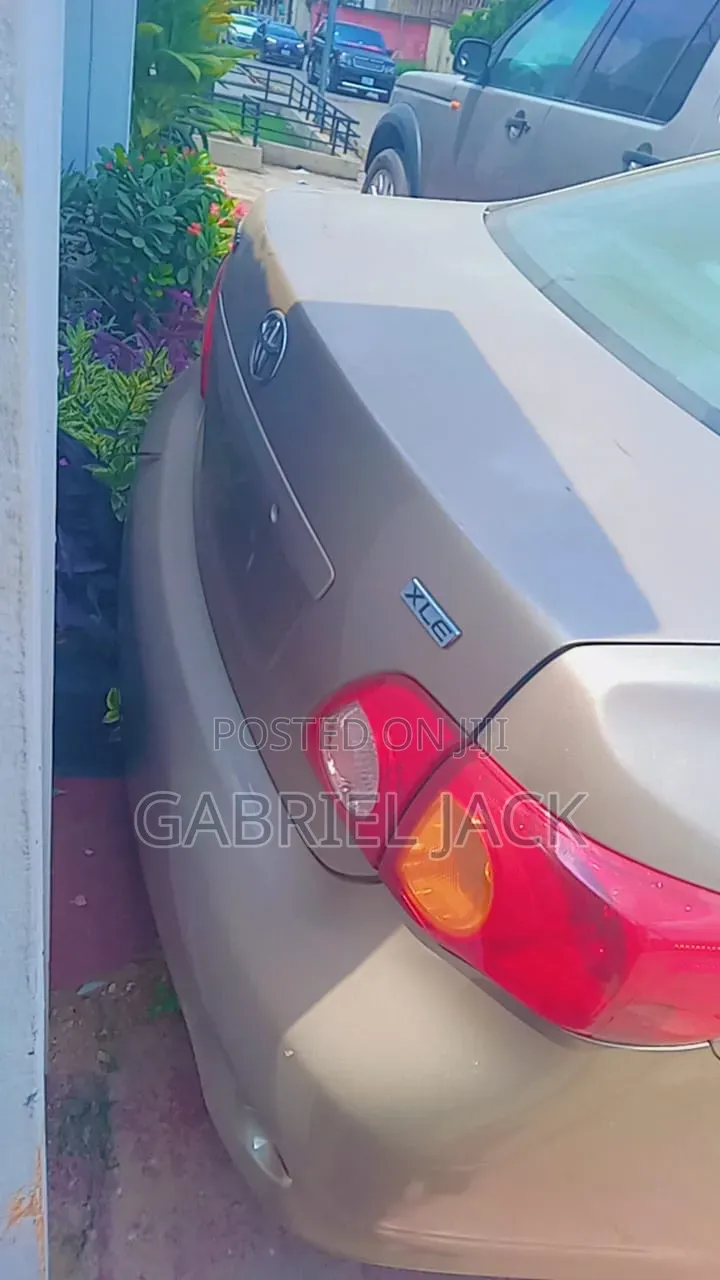 Toyota Corolla 2008 Gold