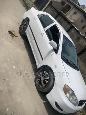 Toyota Corolla 2006 White