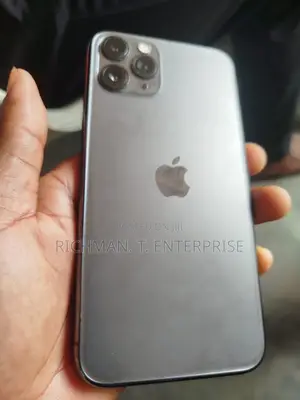 Apple iPhone 11 Pro 64 GB Gray