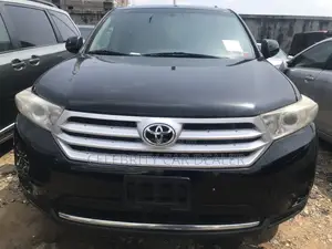 Toyota Highlander 3.5L 4WD 2013 Black