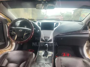 Hyundai Azera Base 2012 White