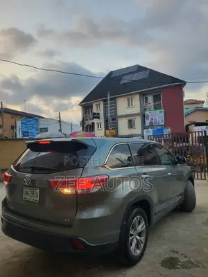 Toyota Highlander 2016 Green