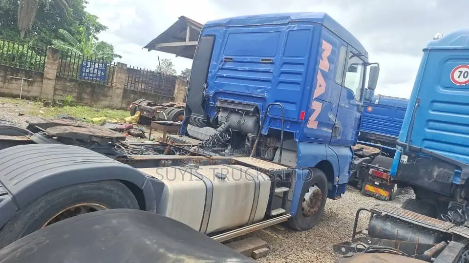 Man Tga 18.460 Automatic Blue