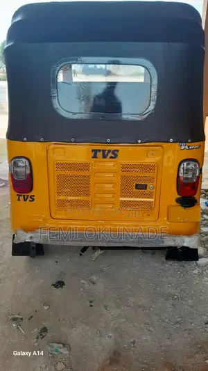 TVS King Deluxe Plus iTouch Start 2023 Yellow