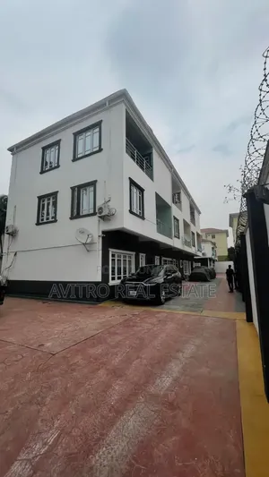 3bdrm House in Ikeja GRA for rent