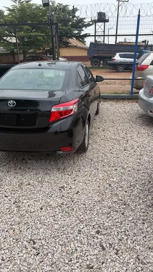 Toyota Yaris 2015 Black