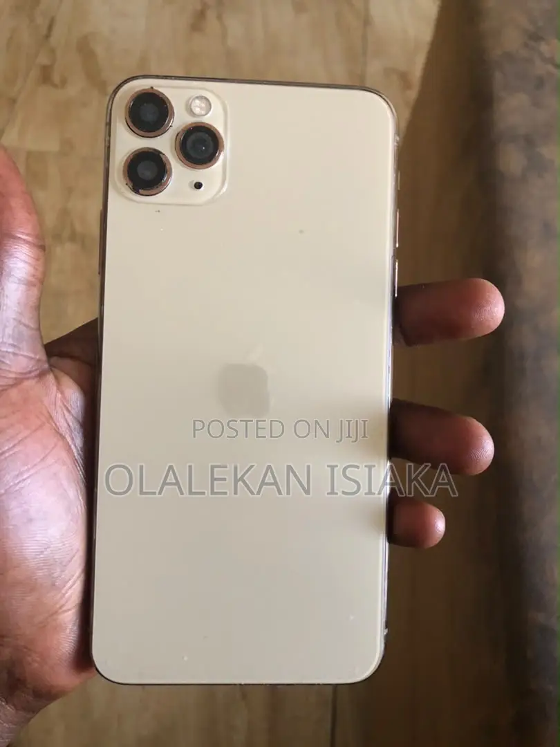 Apple iPhone 11 Pro Max 64 GB Gold