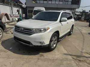 Toyota Highlander 2012 White