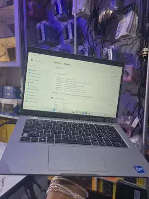 Laptop Dell Latitude 5320 8GB Intel Core i5 SSD 512GB