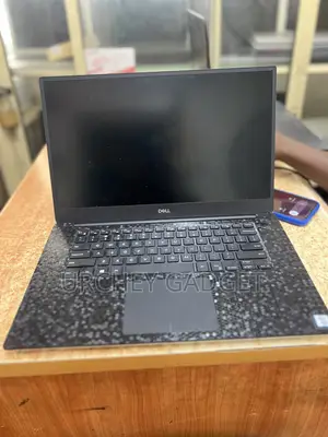 Laptop Dell Precision 5540 32GB Intel Xeon SSD 512GB