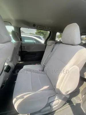 Toyota Sienna 2018 Gray