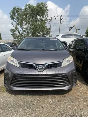 Toyota Sienna 2018 Gray