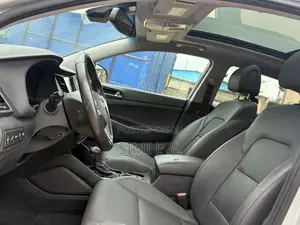 Hyundai Tucson 2016 Silver