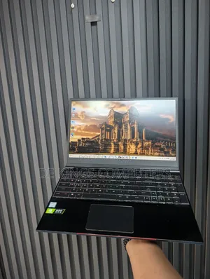 Laptop Cyberpower Tracer III 16GB Intel Core i7 SSD 1T