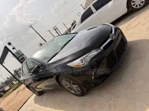 Toyota Camry SE 4dr Sedan (2.5L 4cyl 6A) 2015 Black