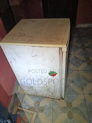 Very Rugged LG Fridge in Good Condition Perfect Ice Block Fridge