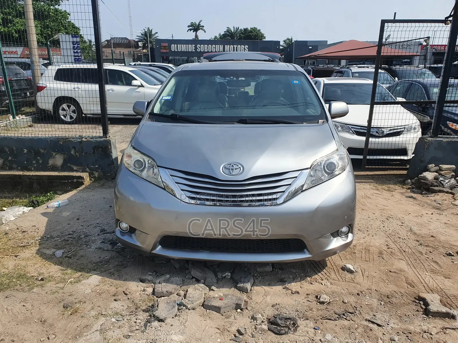 Toyota Sienna 2011 Blue