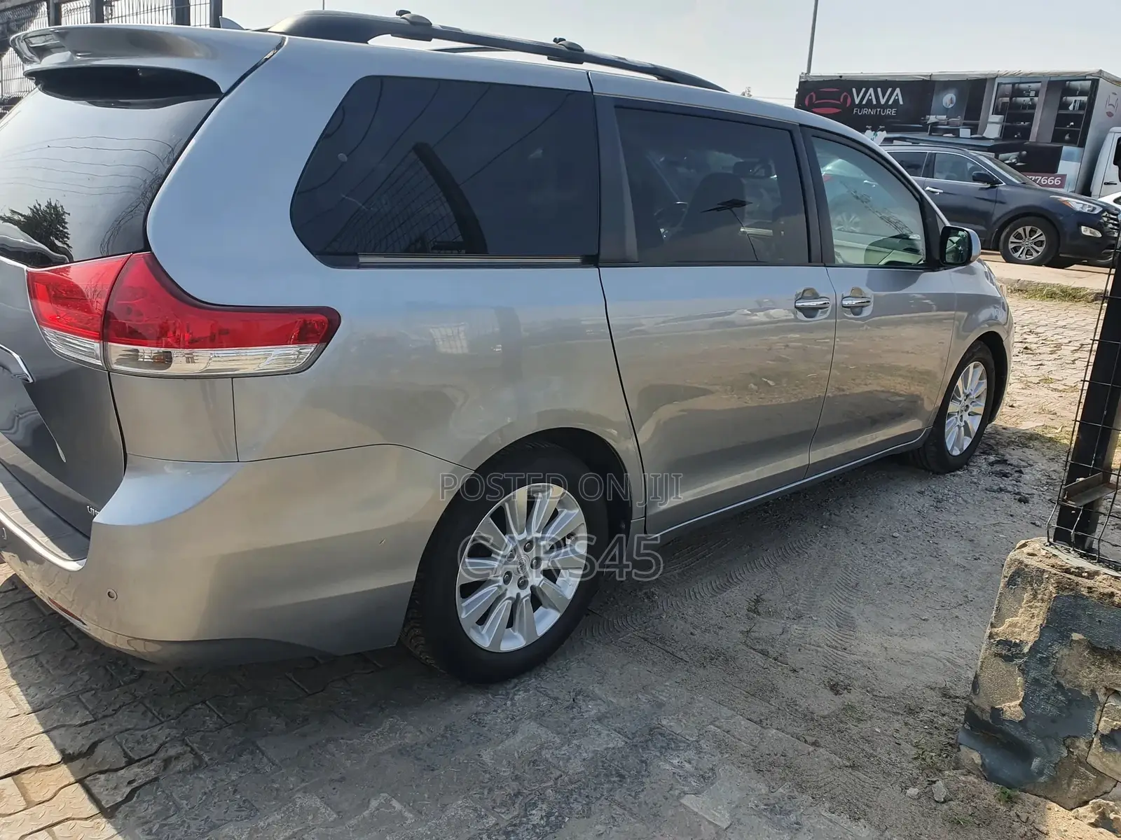 Toyota Sienna 2011 Blue