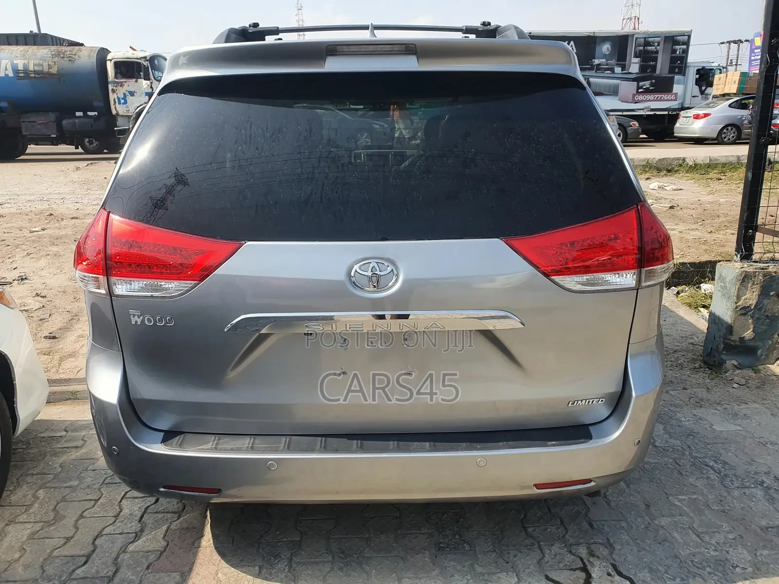 Toyota Sienna 2011 Blue