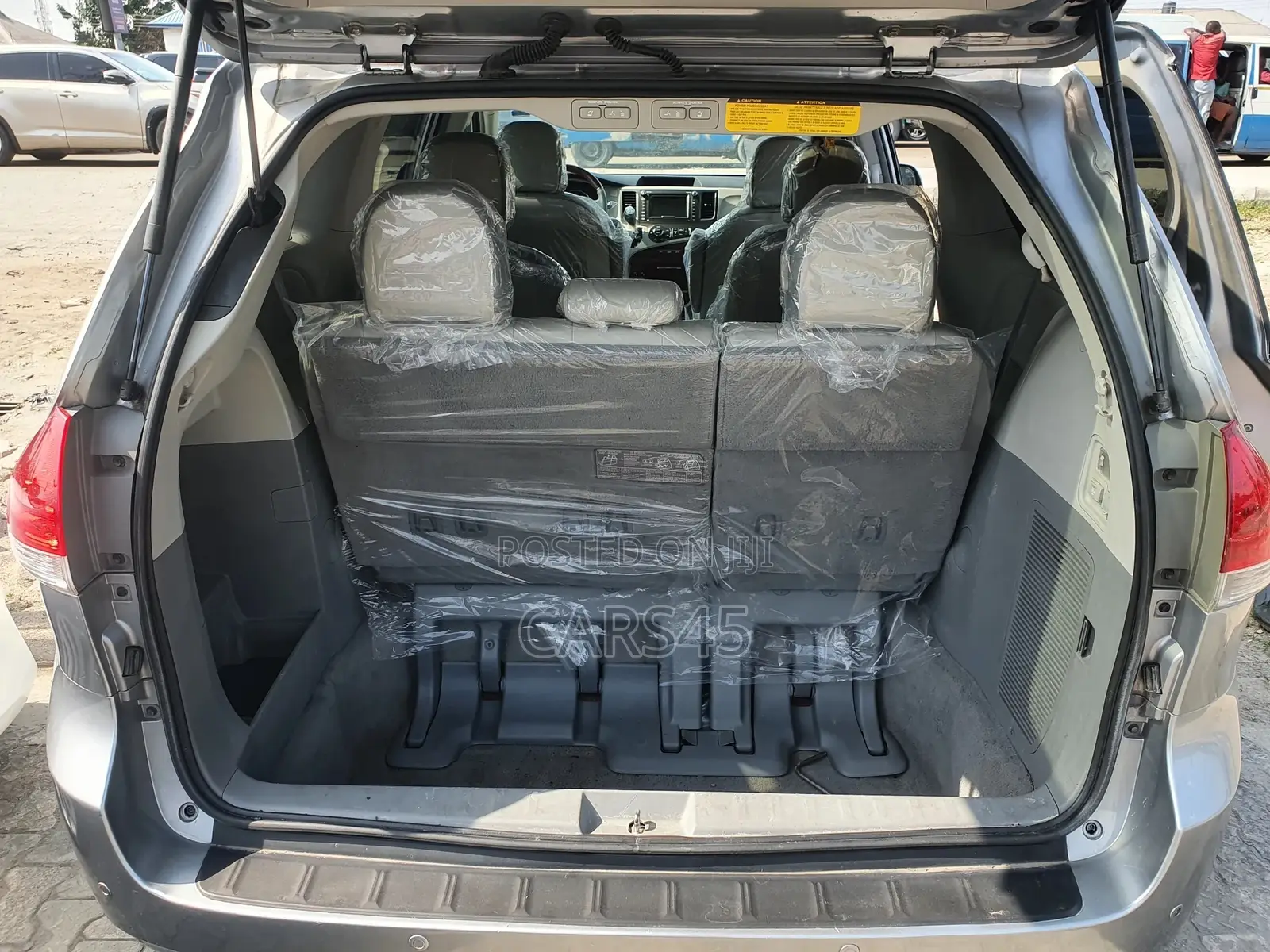 Toyota Sienna 2011 Blue