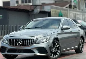 Mercedes-Benz C300 2016 Silver