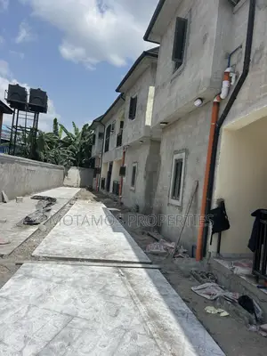 2bdrm Block of Flats in Favour, Obio-Akpor for rent
