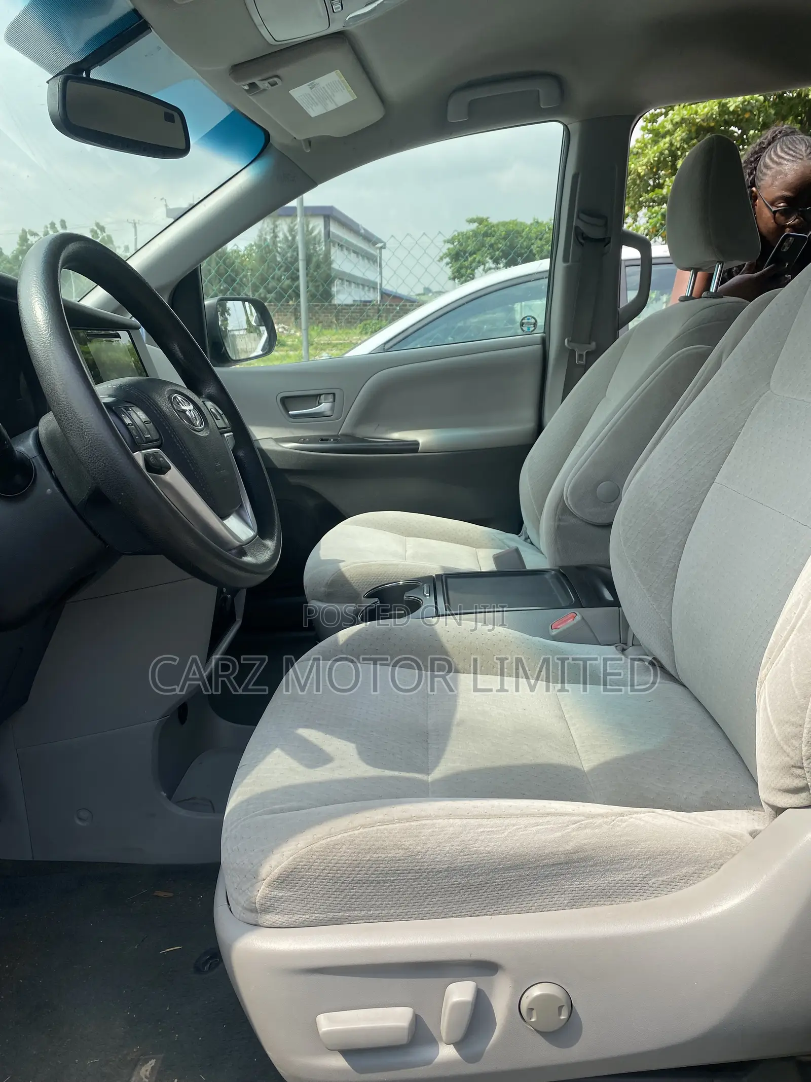 Toyota Sienna 2015 Black