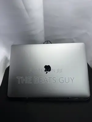 Laptop Apple MacBook Pro 2016 16GB Intel Core i7 SSD 512GB