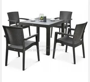 4 Strong Restaurant / Outdoor / Dinning Chairs and a Table.
