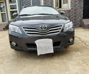 Toyota Camry 2008 Gray