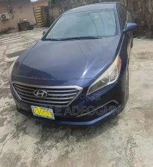 Hyundai Sonata Base Sedan FWD (2.4L 4cyl 6A) 2016 Blue