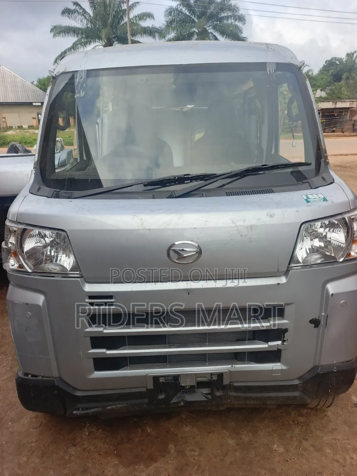 Daihatsu Hijet 2023 Silver