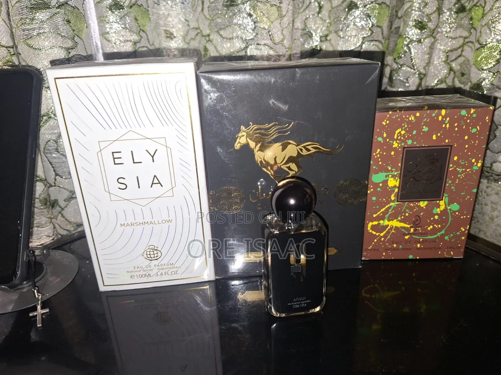 Perfume Oils/ Perfumes