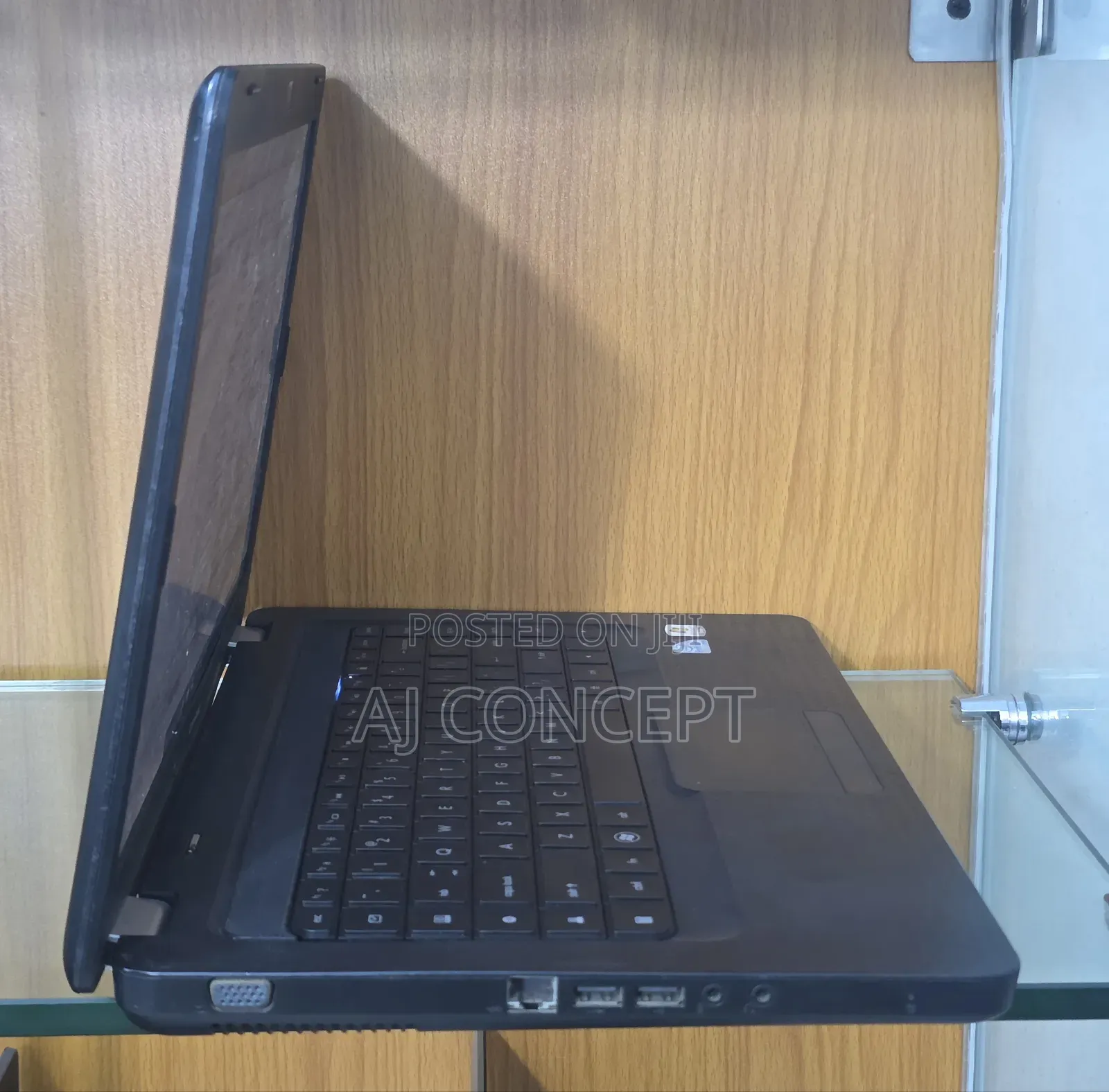 Laptop HP Compaq Presario CQ56 4GB Intel Pentium HDD 320GB