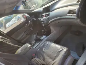 Honda Accord 2.0i Automatic 2009 Silver