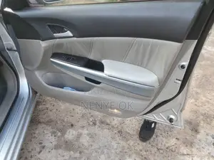 Honda Accord 2.0i Automatic 2009 Silver