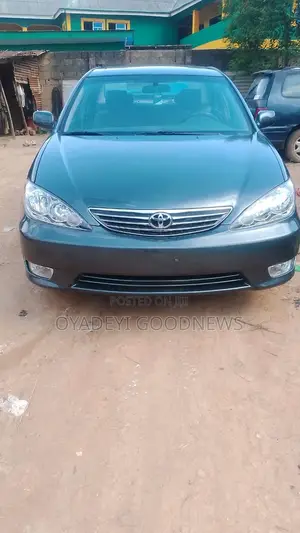 Toyota Camry XLE 4dr Sedan (2.4L 4cyl 4A) 2004 Green